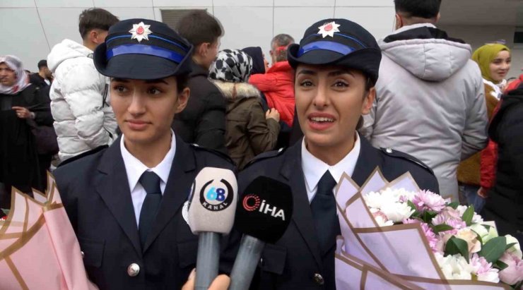 Abla kardeş hayallerindeki polislik mesleğine aynı sıralarda kavuştu