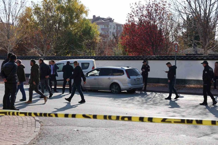 Ateş açılarak yaralı yakalanan yabancı uyruklu şüphelinin terör bağlantısı ortaya çıktı