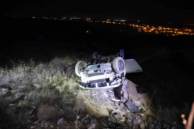 Takla atan araçtan burnu bile kanamadan çıktı