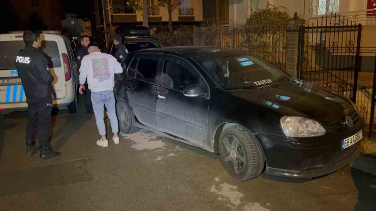 Alkollü sürücü önce araçla, sonra yaya olarak kaçtı