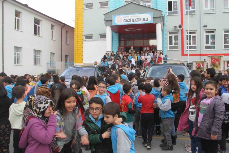 Konya’da Yerli Malı Haftasında okula TOGG getirdiler