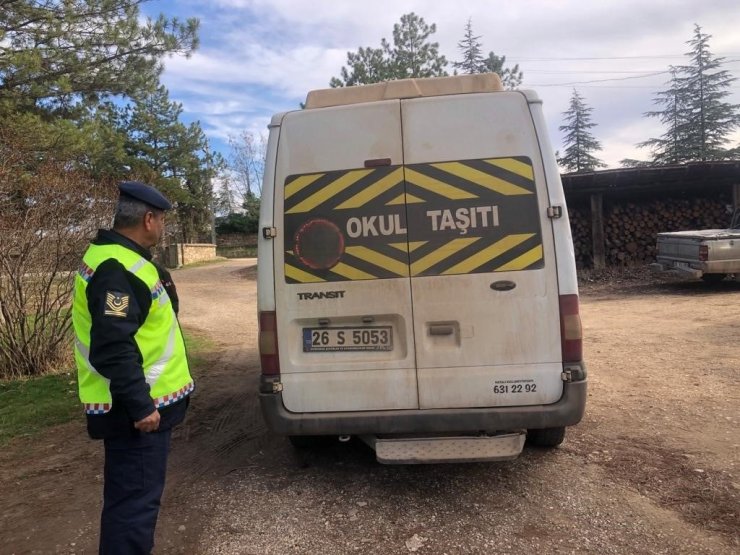 Polis ve jandarmadan okul servislerine denetim