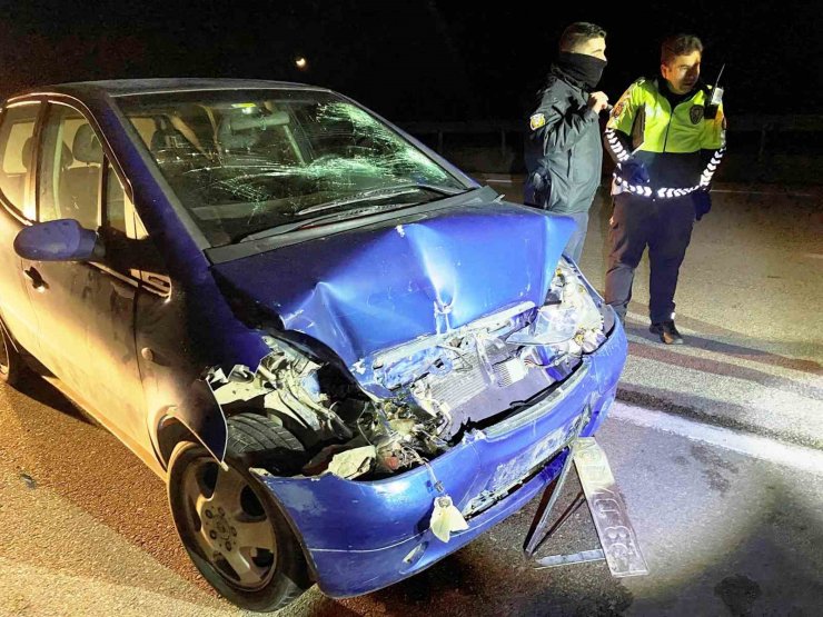 Konya’da otomobil kamyona çarptı: 1 yaralı