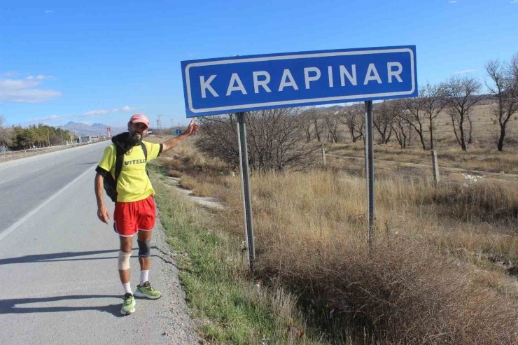 Fransa’dan yola çıkan koşucu, koşa koşa Adana’daki maratona gidiyor