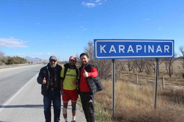 Fransa’dan yola çıkan koşucu, koşa koşa Adana’daki maratona gidiyor