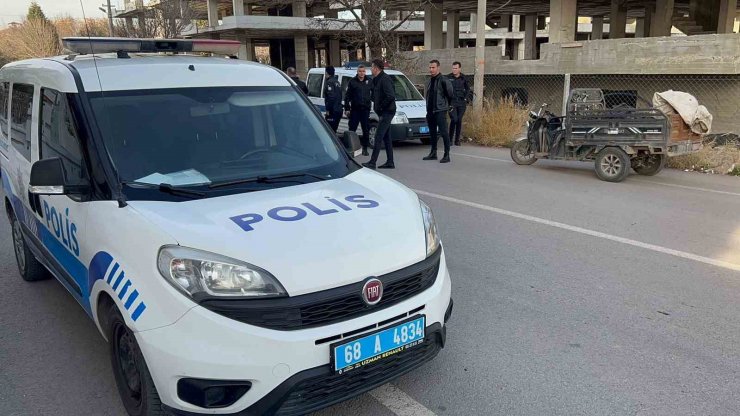 Aksaray’da nefes kesen polis hırsız kovalamacası