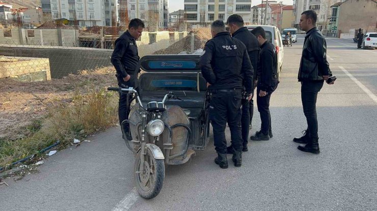 Aksaray’da nefes kesen polis hırsız kovalamacası