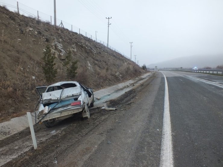 Çankırı’da takla atan otomobildeki 2 kişi yaralandı