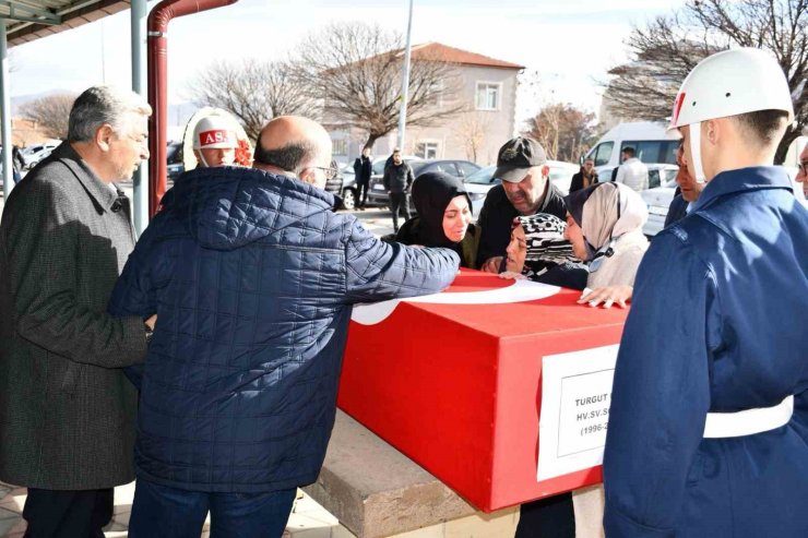 Cinayete kurban giden sözleşmeli er son yolculuğuna uğurlandı