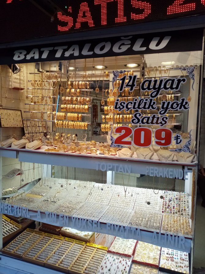 battaloglu-sarraf.jpg